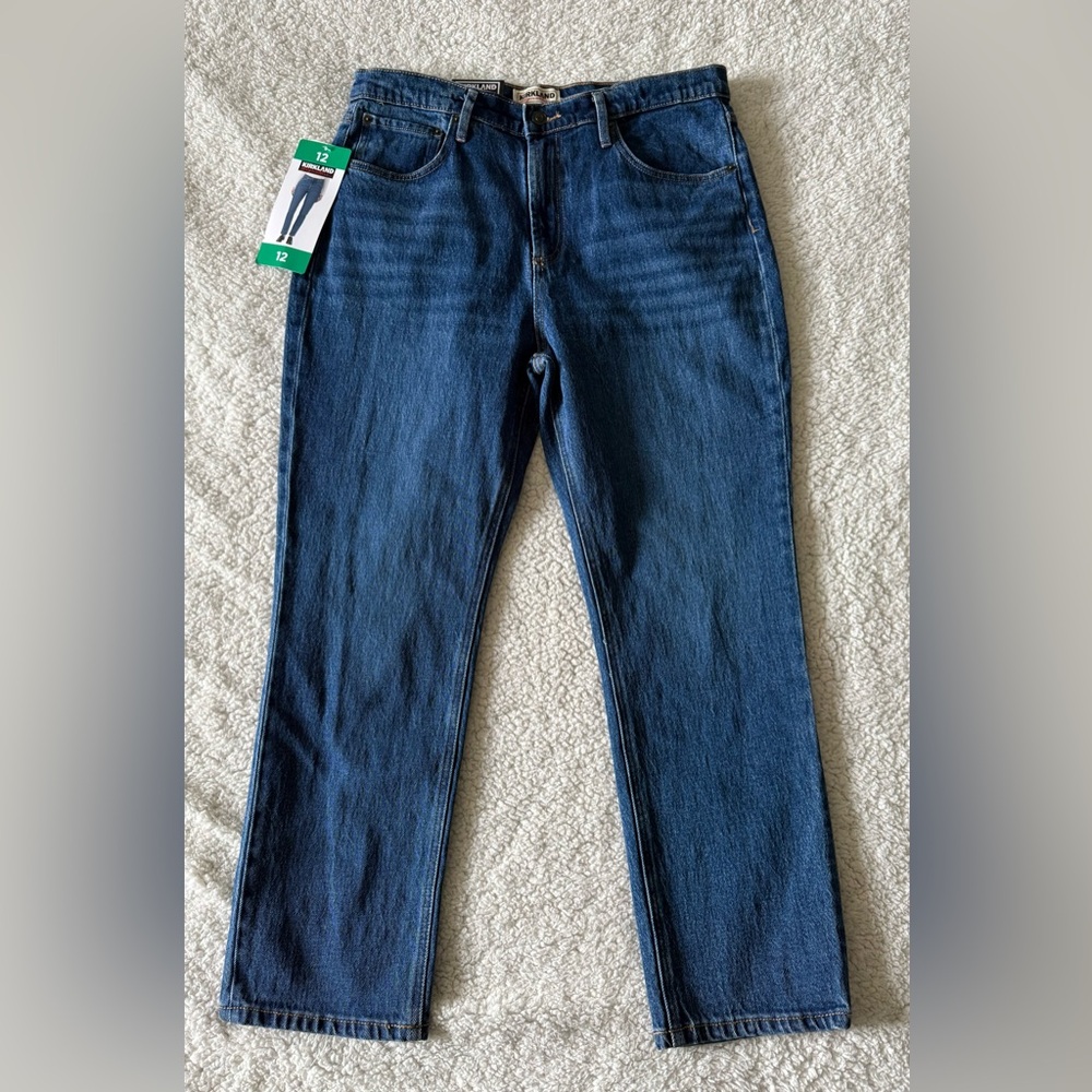 Kirkland Signature Women’s High Rise Straight Leg Blue Jeans Sz 12 New with Tags